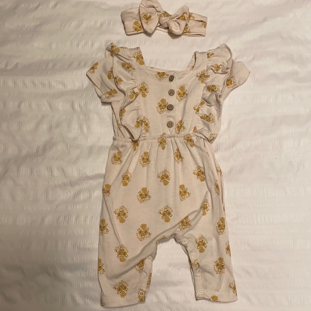 Jessica Simpson 0-3 month jumper with headband